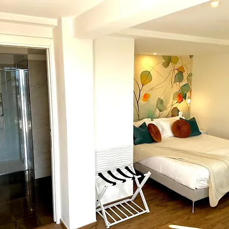 Villa Greta Hotel Rooms & Suites-3